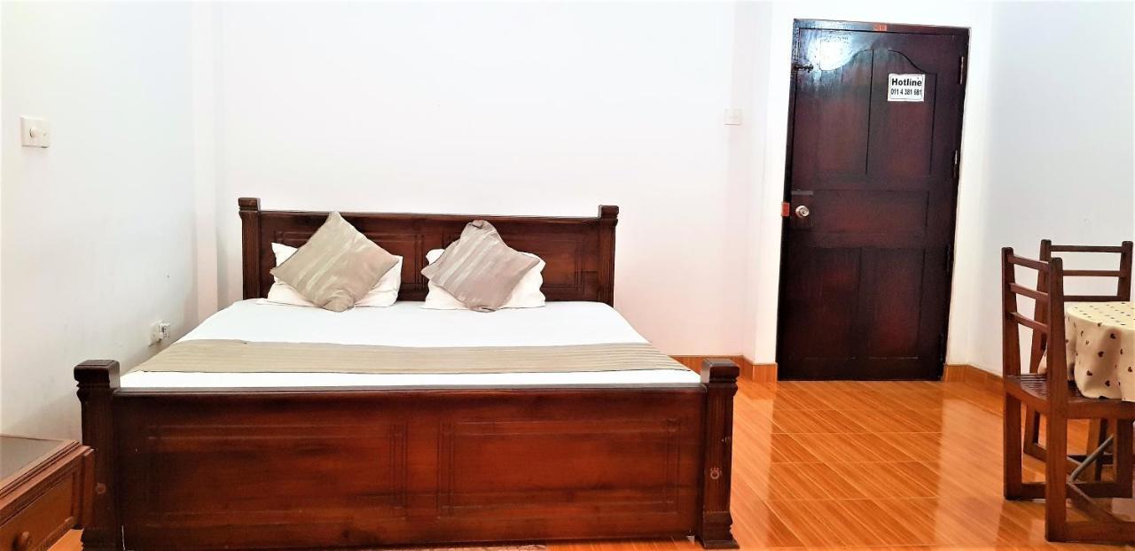 Hotel Green Court Homagama Экстерьер фото